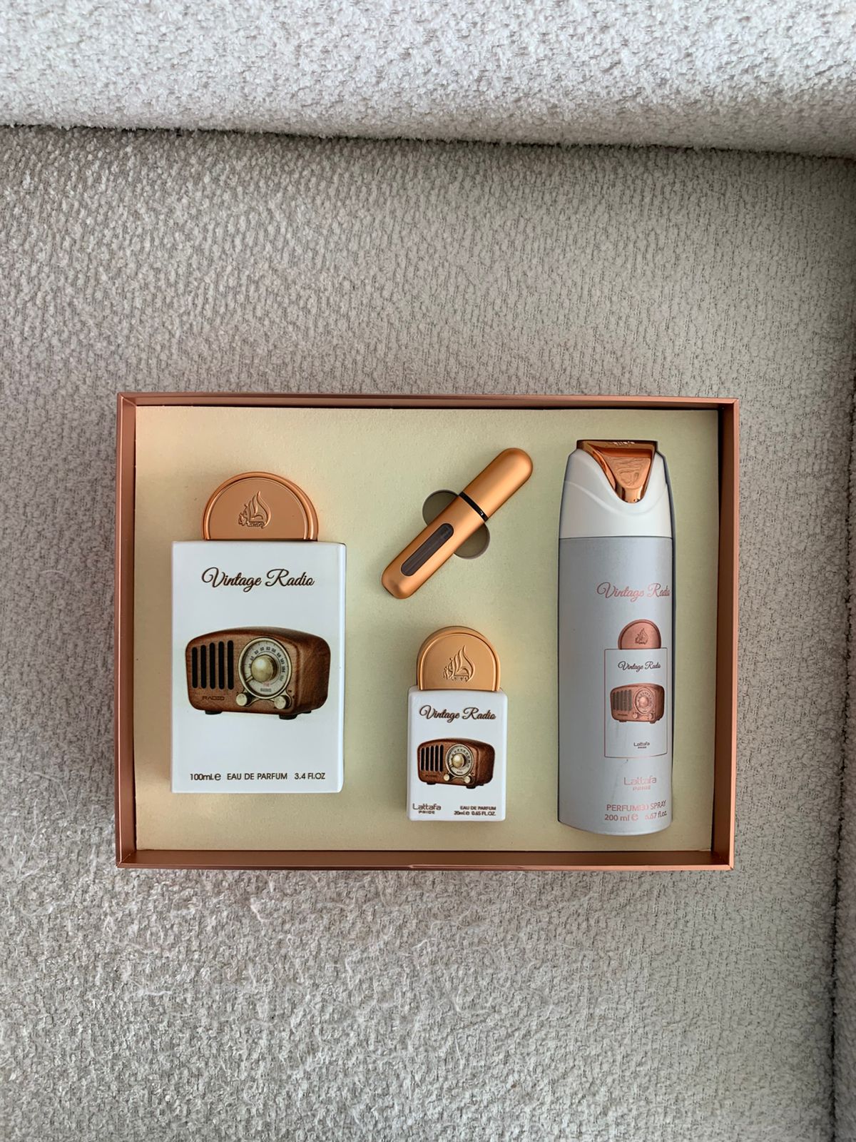 SET VINTAGE RADIO